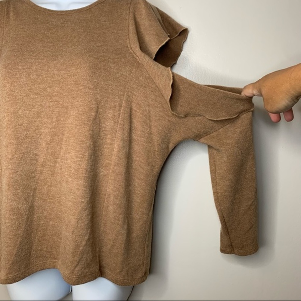Zara Tan Ruffle-Sleeve Cold Shoulder Sweater Size Small - Picture 9 of 11